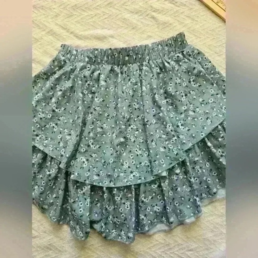 SIMPLEE  skirt size small